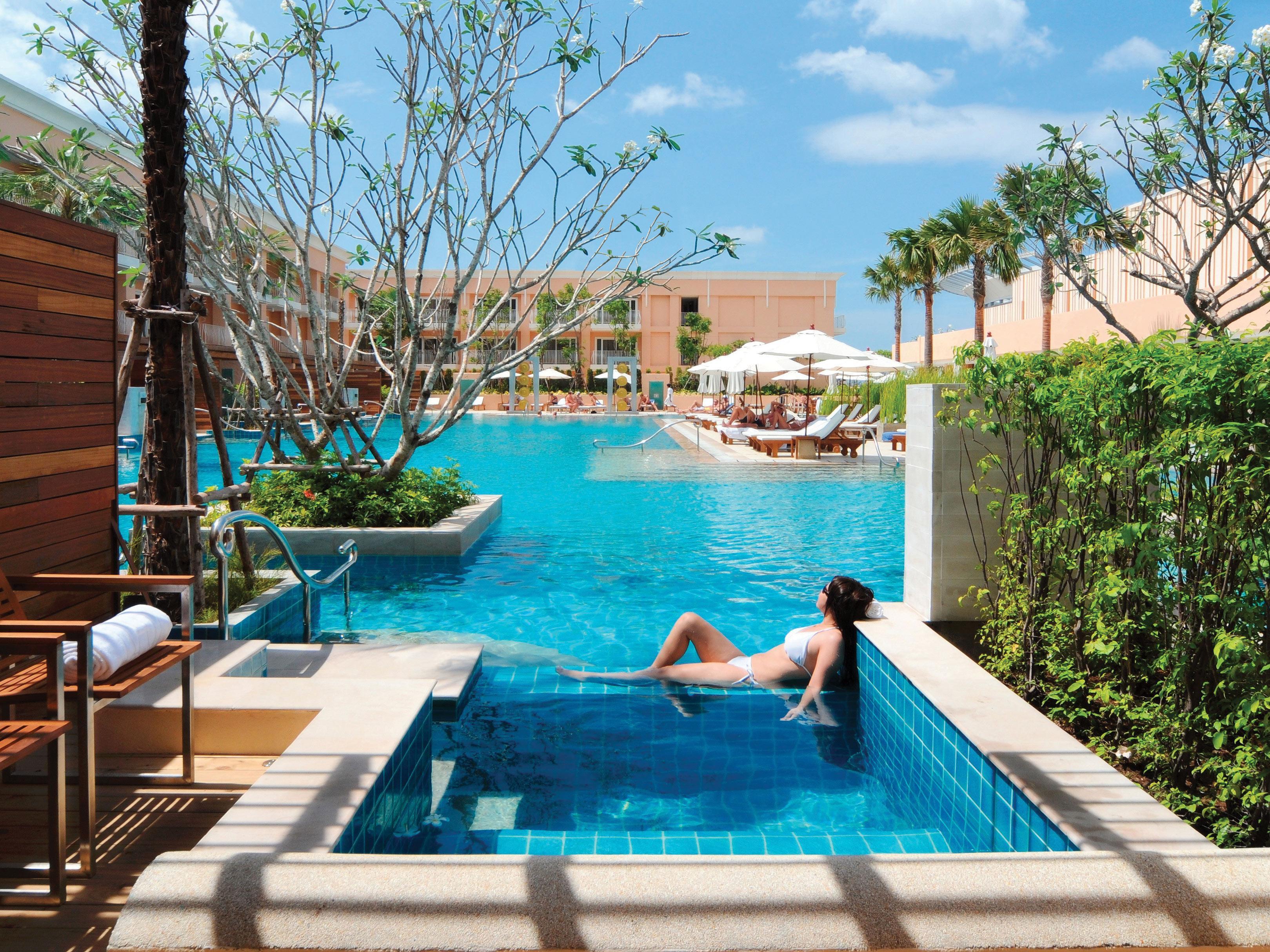 M Social Phuket Station touristique Patong